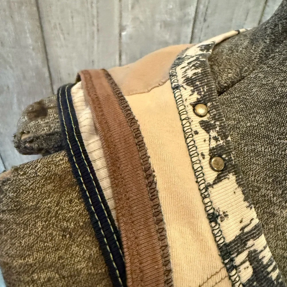 Skinny Minnie Graphic Tank Top in Brown and Orange - Picture 5 of 7